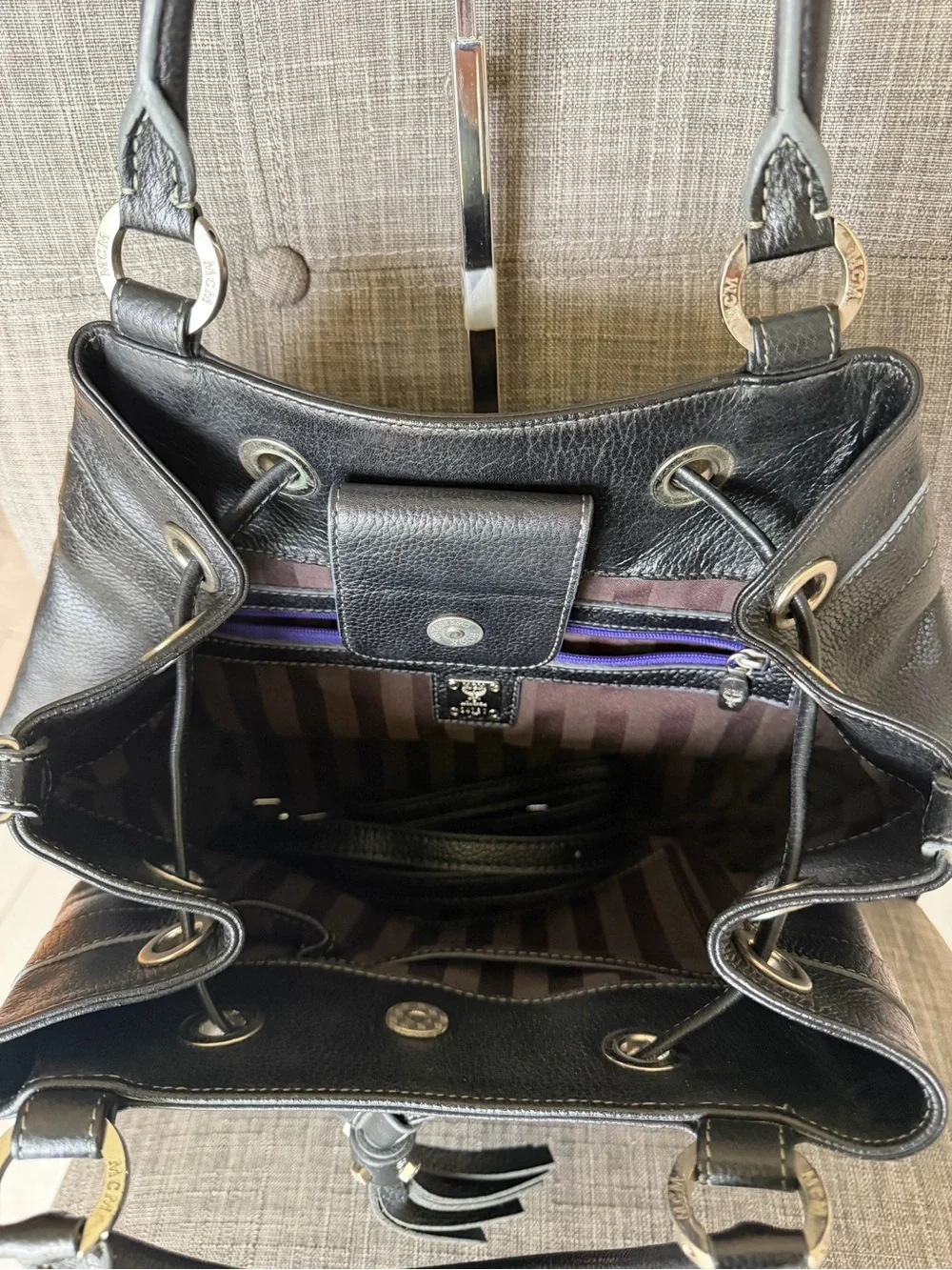 Mcm Black Leather Drawstring Tote Bag -